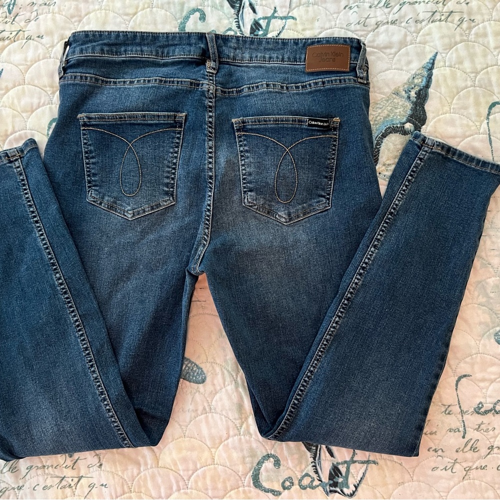 Calvin Klein Midrise Skinny Jeans Size 14/32